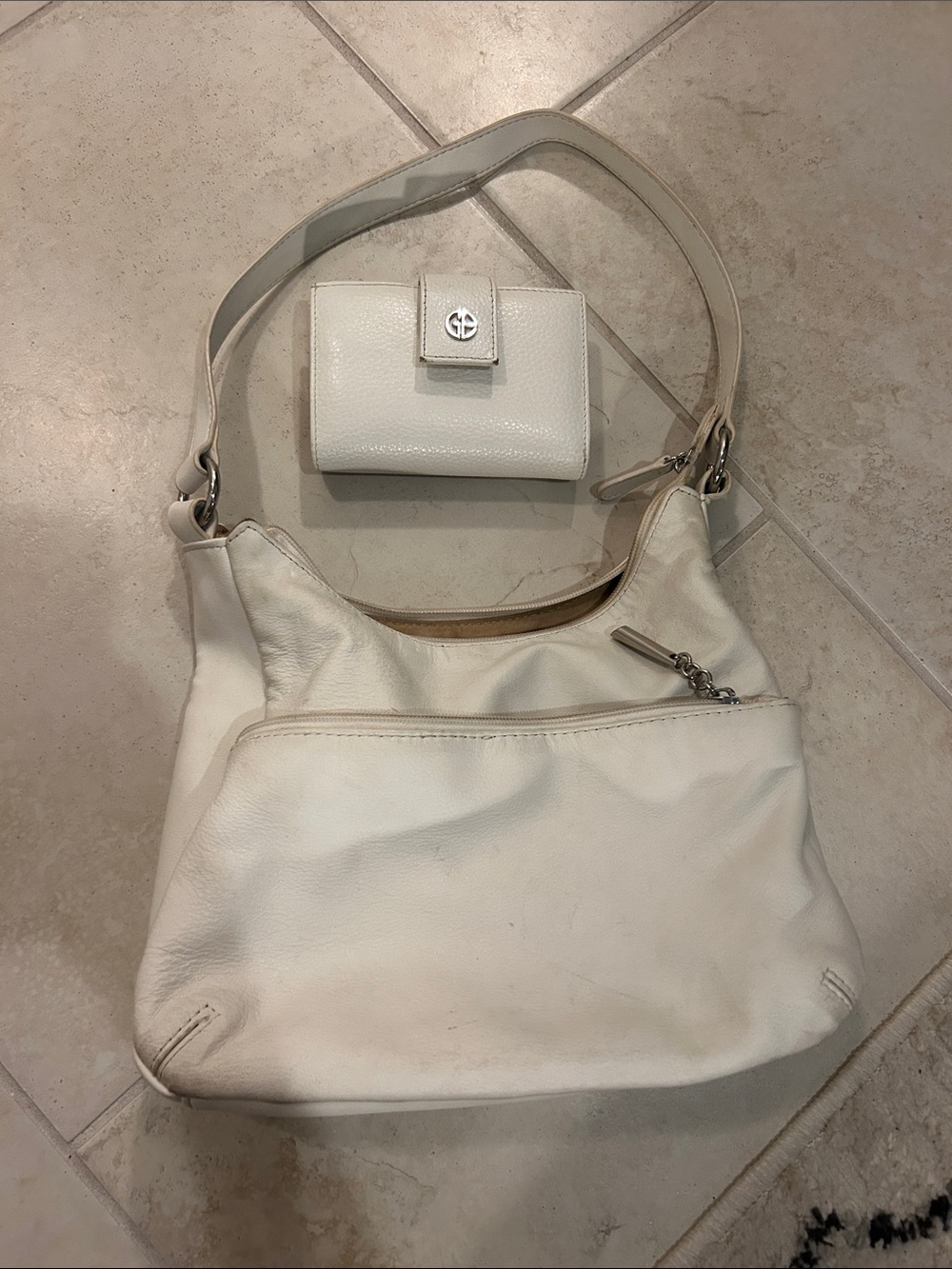 Giani Bernini Cream-White Leather Shoulder Bag with Matching Wallet
